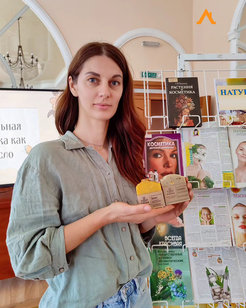 Фитотерапевт из Бреста создаёт натуральную косметику и парфюм, используя средневековые рецепты
